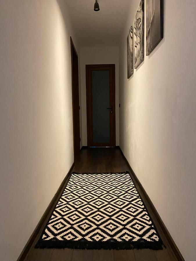 Aparthotel City Center Targu Ocna Екстериор снимка